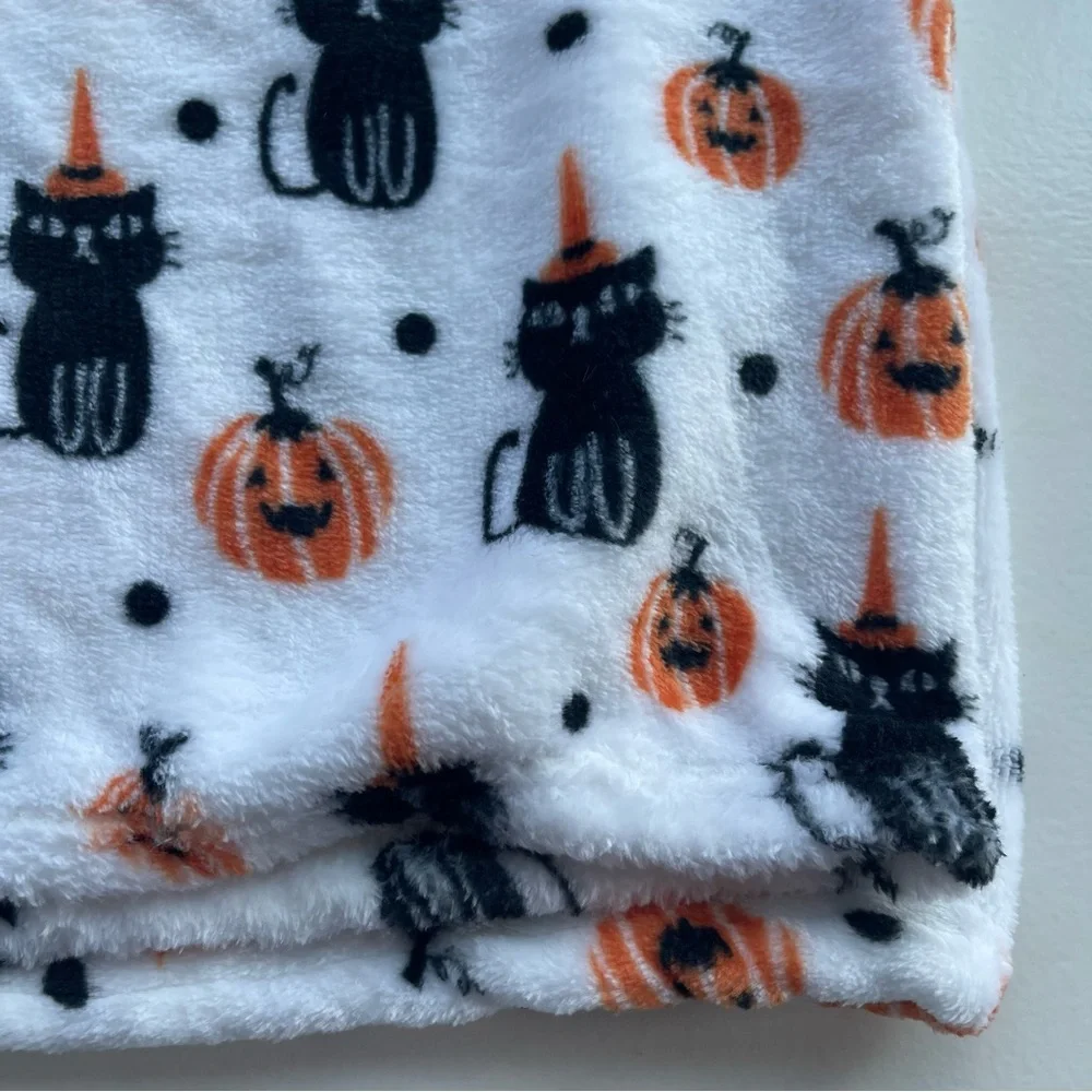 Halloween Cat and Pumpkin Throw or Baby Blanket